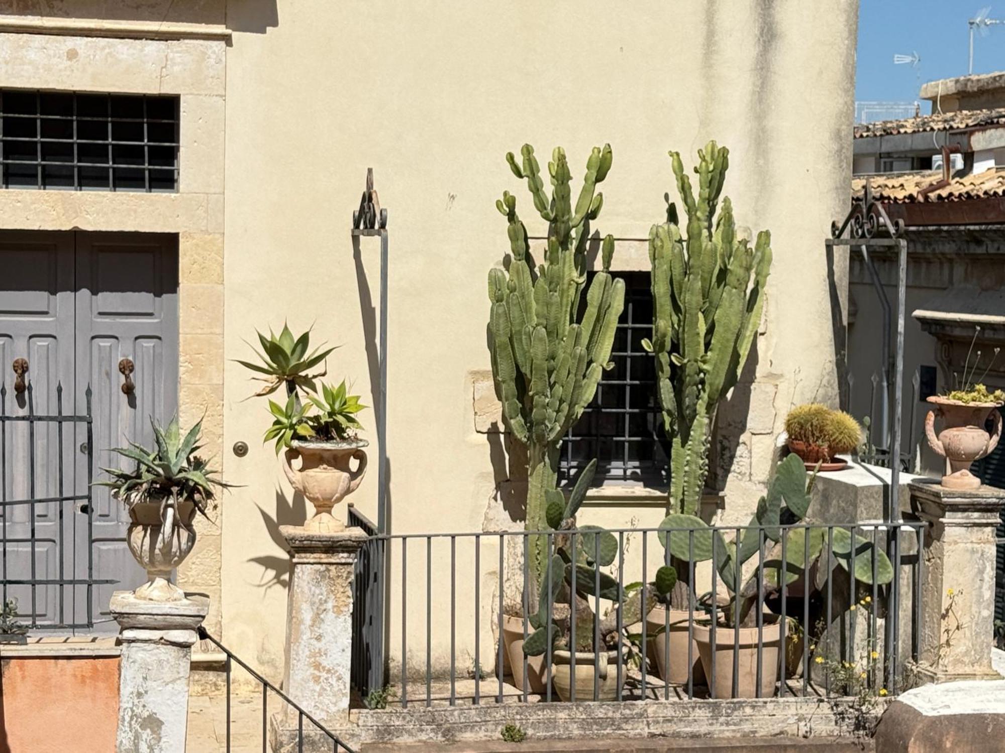 Panorama Suites Noto - Adults Only Bagian luar foto